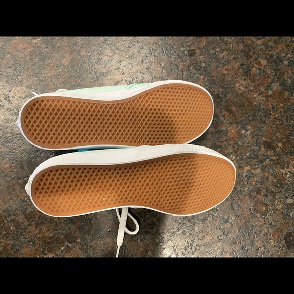 Vans shoes - Picture 4 of 5